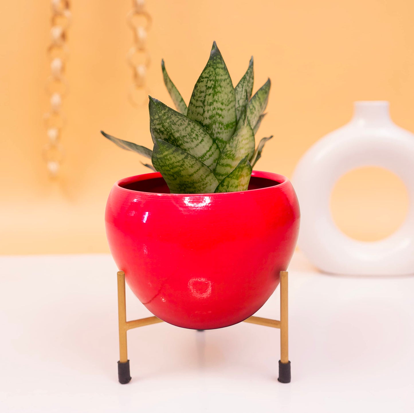 Metal Pink Planter with H stand